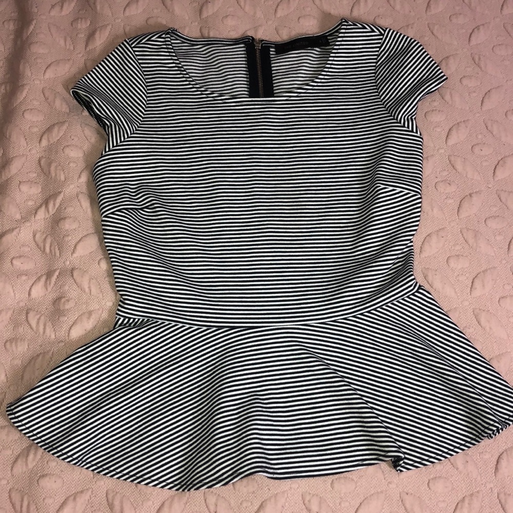 ⛵️⚓️Gorgeous Peplum Top ⛵️⚓️